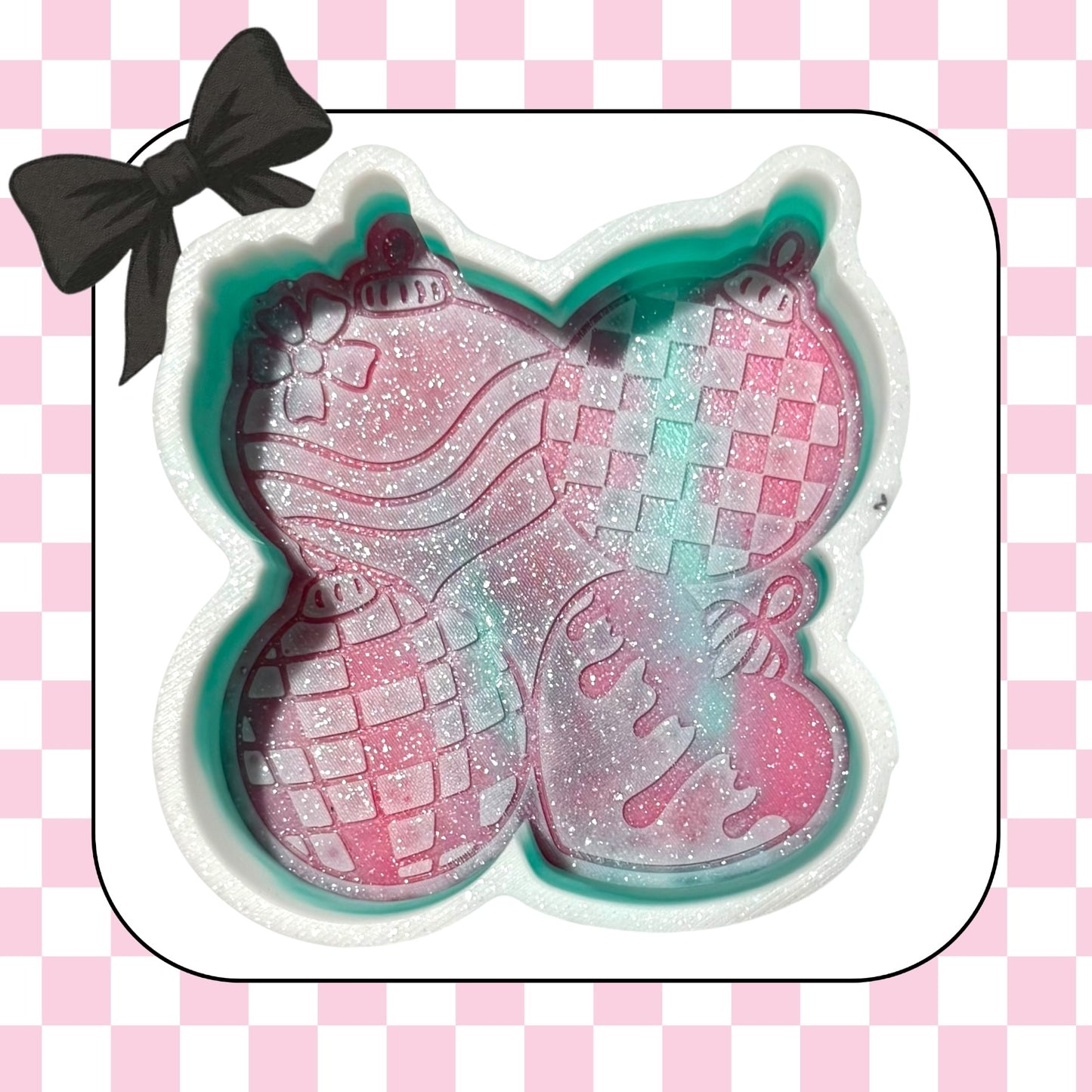Groovy ornaments in bundle