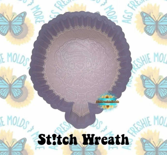 Wreath blue alien