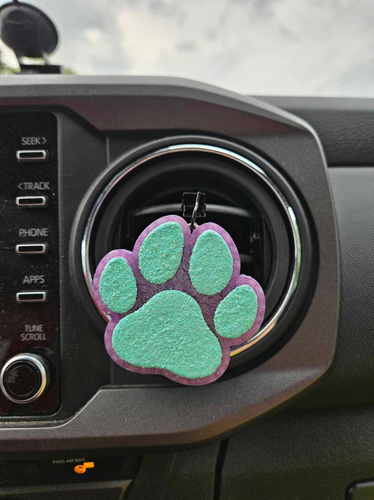 Dog paw vent clip