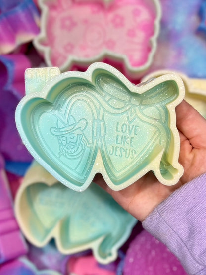 Love like Jesus locket