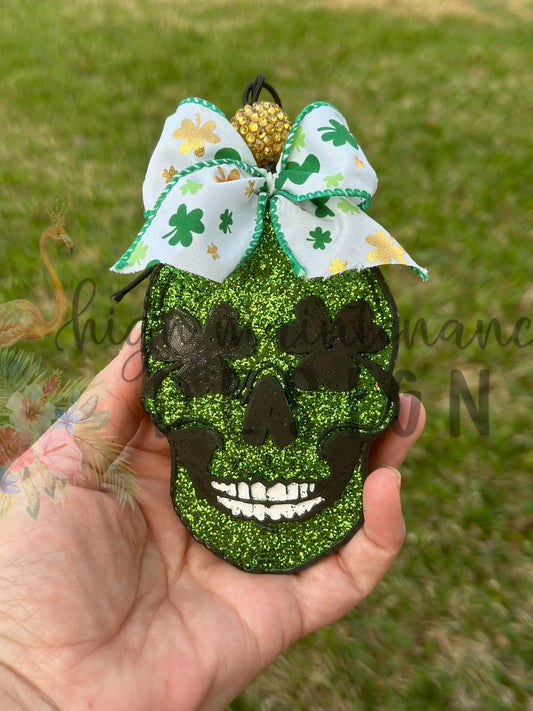 Clover Skull