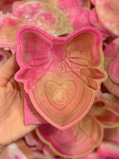 8 ball heart with checkered bow