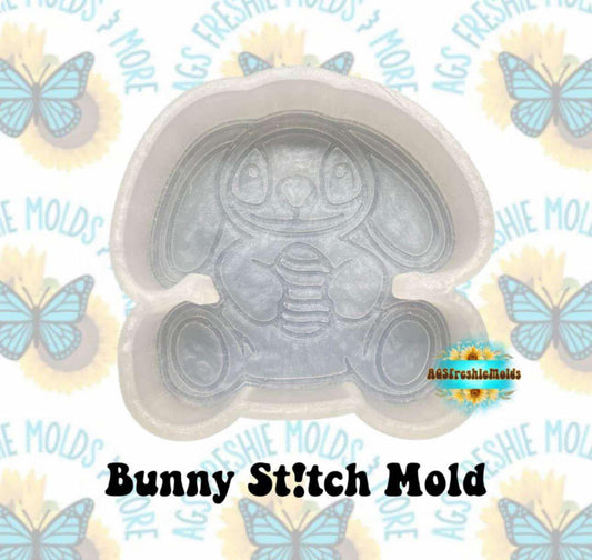 Bunny blue alien